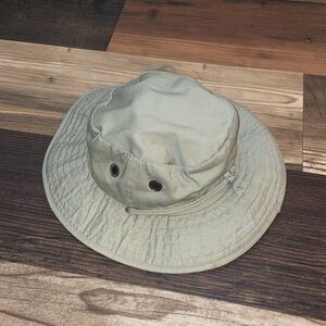 Safari bucket hat